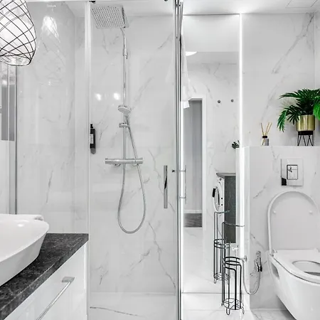Comfy - Lux Old Town Apartment *