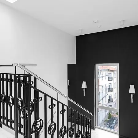Comfy - Lux Old Town Apartment